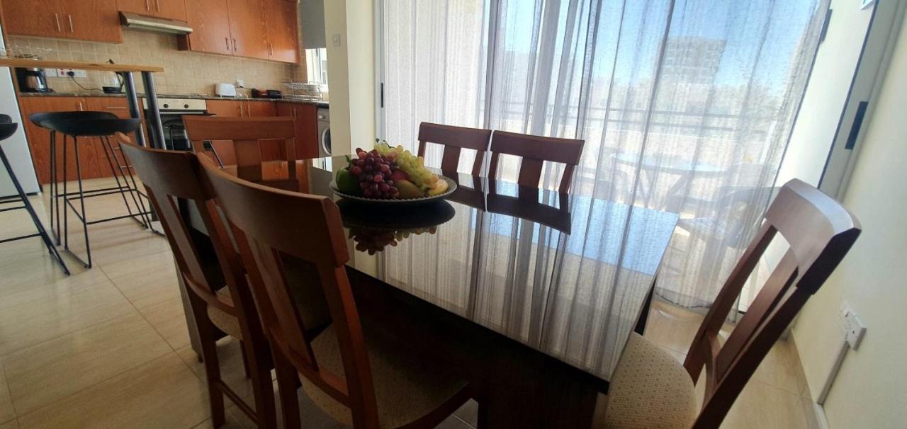 Vasilas Holiday Apartment #1 Larnaca Ngoại thất bức ảnh