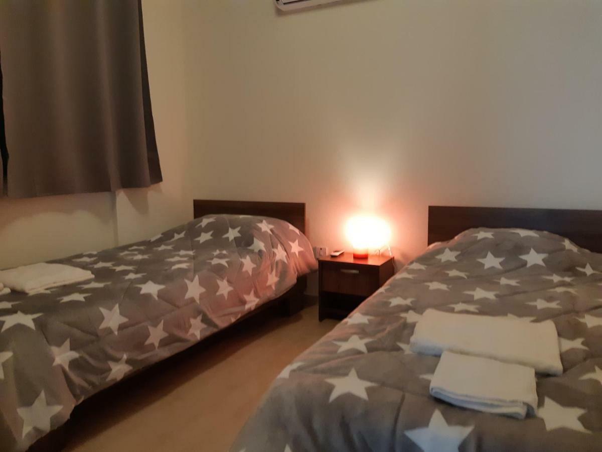 Vasilas Holiday Apartment #1 Larnaca Ngoại thất bức ảnh