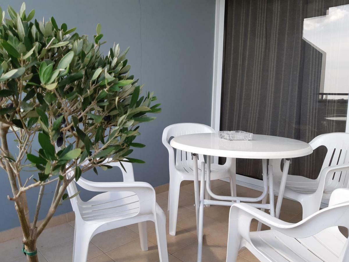 Vasilas Holiday Apartment #1 Larnaca Ngoại thất bức ảnh